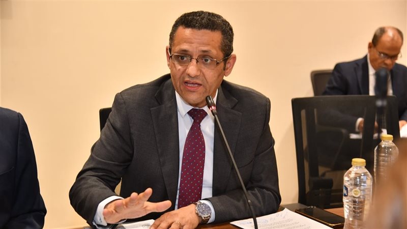 نقيب الصحفيين يحسم الجدل حول قيد شريف عامر: استلام الأوراق لا يعني القبول