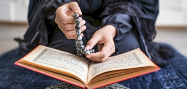 أعظم أبواب السعادة.. فضل الصلاة على النبي يوم الجمعة