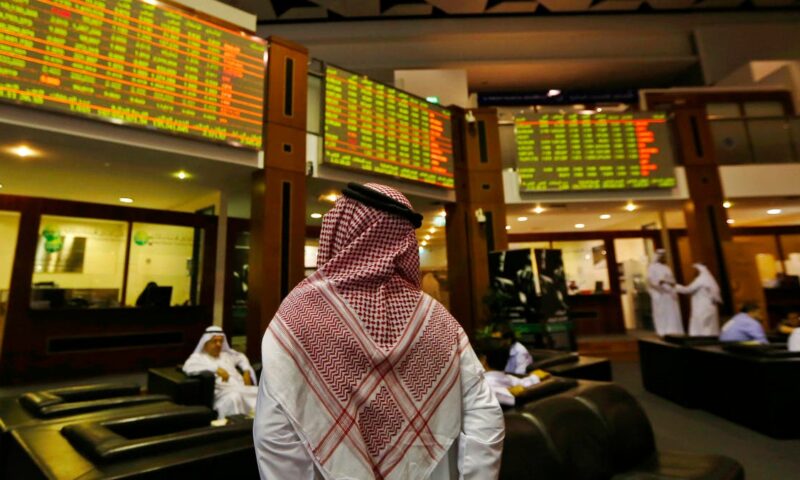تراجع معظم أسواق الخليج مع ترقب الأسواق مستجدات الشرق الأوسط