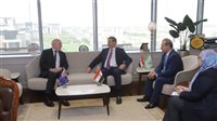 وزير الزراعة يستقبل السفير الأسترالي بالقاهرة لبحث تعزيز التعاون المشترك والملفات التنموية