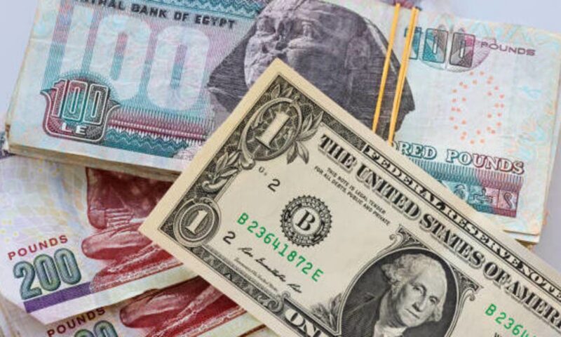 الأموال الساخنة تواصل الخروج من مصر