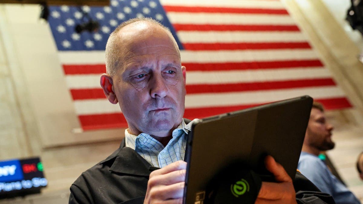 ارتفاع مؤشرات وول ستريت مع تراجع عوائد السندات