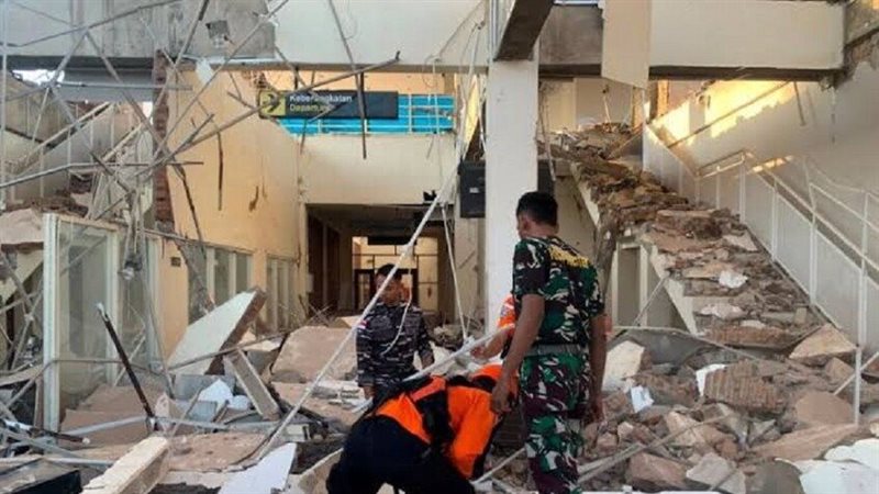 ارتفاع عدد ضحايا زلزال إندونيسيا إلى 38 قتيلا
