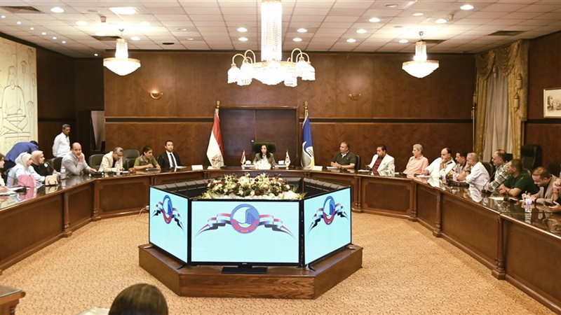 محافظ البحيرة تعقد الاجتماع الدوري مع الصحفيين والإعلاميين بالمحافظة