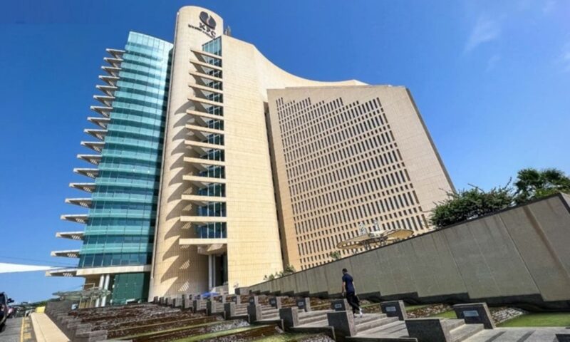 مؤسسة البترول الكويتية تحقق أرباحاً سنوية بـ 6.9 مليار دولار