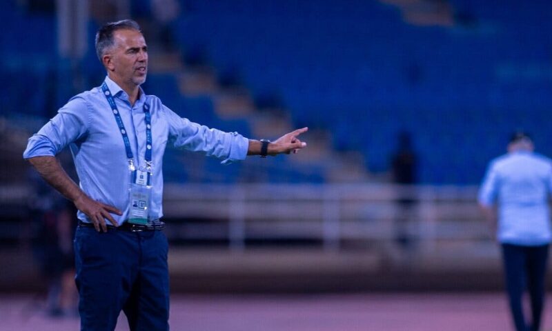 مدرب النجمة: الحلم مجاني أمام الاتحاد.. ولا أعلم شيئاً عن رحيل دونغا