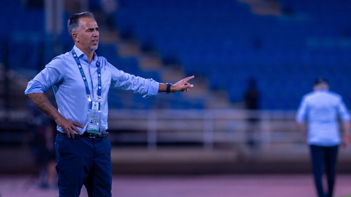 مدرب النجمة: الحلم مجاني أمام الاتحاد.. ولا أعلم شيئاً عن رحيل دونغا