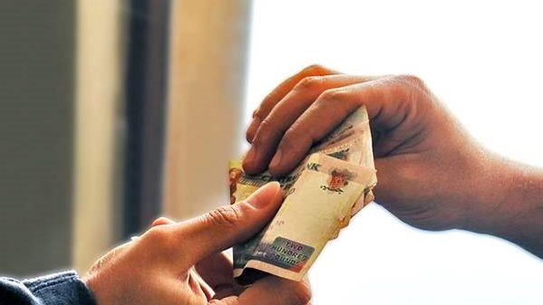 أستاذة بالأزهر تحذر من إفساد الصدقة بالكلام الجارح