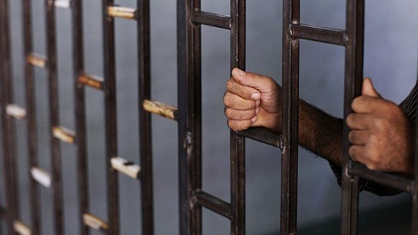 أيس أونلاين.. عقوبة شخص روج للمخدرات عبر مواقع التواصل