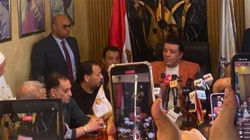 صوتك نشاز تشعل حربا، تفاصيل أزمة مصطفى كامل وطارق الشناوي حول الحدود بين المنصب والنقد