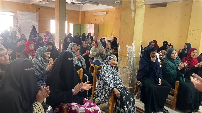 إدارة إعلام الفيوم تنظم ندوة حول مخاطر الزواج المبكر