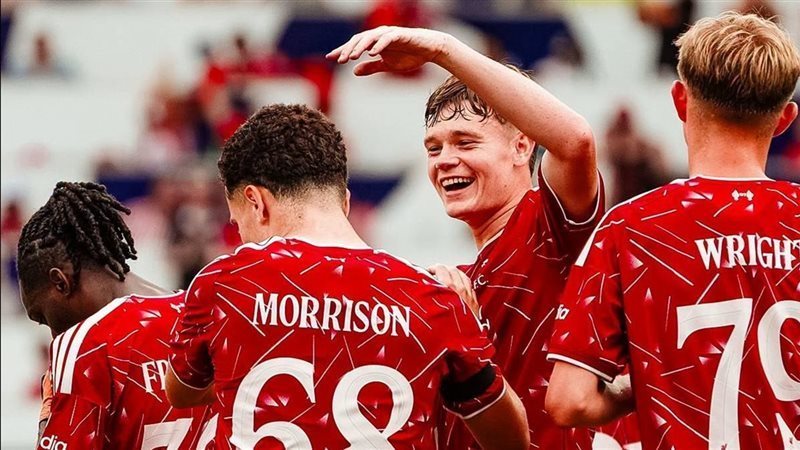 ليفربول يخطط لضم جناحين جديدين