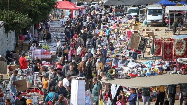 قبل ما تدفع فلوسك.. 11 حيلة يحظرها قانون حماية المستهلك ويمنع خداع المواطنين