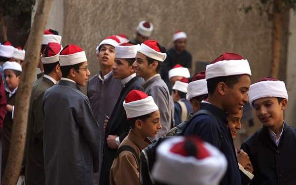 ختام امتحانات الشهادة الثانوية الأزهرية.. والشيخ أيمن عبدالغني: منظومة الامتحانات اختُتمت في أجواء مستقرة