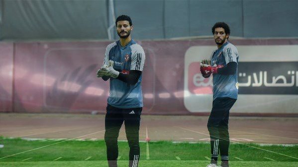 من يحرس عرين الأهلي أمام زد.. شوبير أم الشناوي؟.. عموتة ينهي الجدل