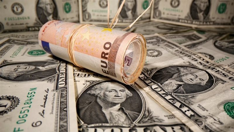 أخبار الاقتصاد اليوم: البورصة تحقق مكاسب بـ64 مليار جنيه خلال جلسة الأربعاء، مبيعات السيارات الأوروبية تتصدر المشهد، 55 جنيهًا تراجعًا في سعر جرام الذهب بالصاغة