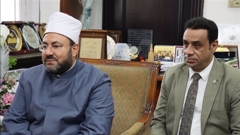 رئيس جامعة الإسكندرية يستقبل أمين مجمع البحوث الإسلامية قبل افتتاح الأسبوع الدعوي الـ22