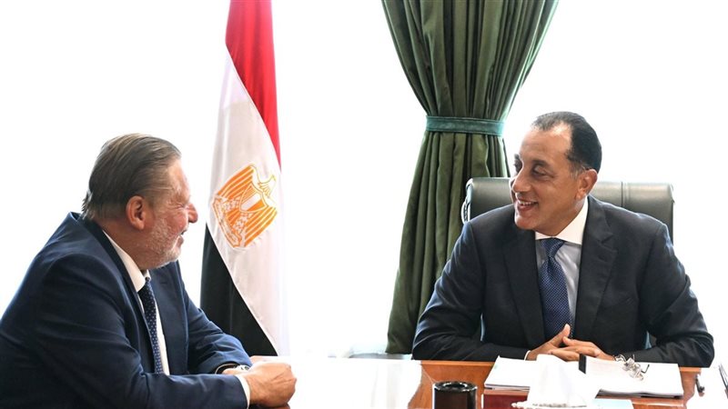 ماذا يحدث في أسعار التضخم والدولار والاحتياطي؟.. تفاصيل لقاء مدبولي ومحافظ المركزي