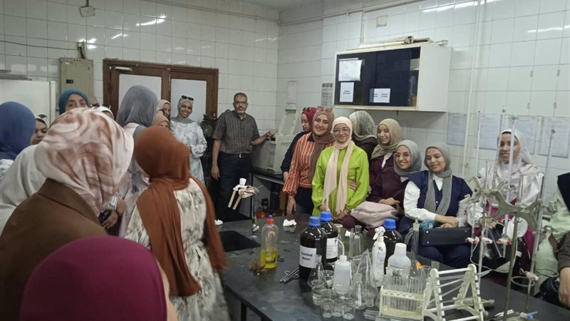 «الزراعة»: تدريب 142 طالبًا بمعامل التصنيع الغذائي