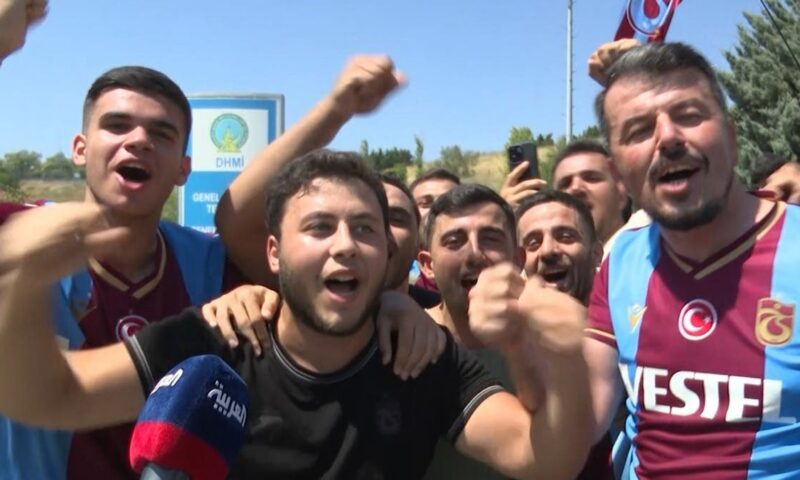 مشجعو طرابزون للعربية: صلاح أفضل صفقة في التاريخ.. ومعه سنفوز بالبطولات