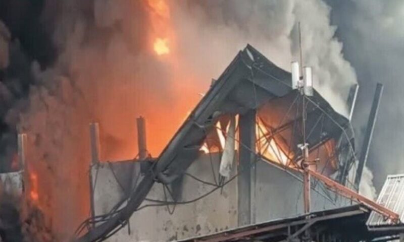 18 مصاباً بحادث في شمس آباد الإيرانية.. واستبعاد عمل عسكري