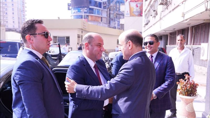 وزير العمل ومحافظ الغربية يبحثان ملفات التشغيل والاستثمار ودعم الصناعة