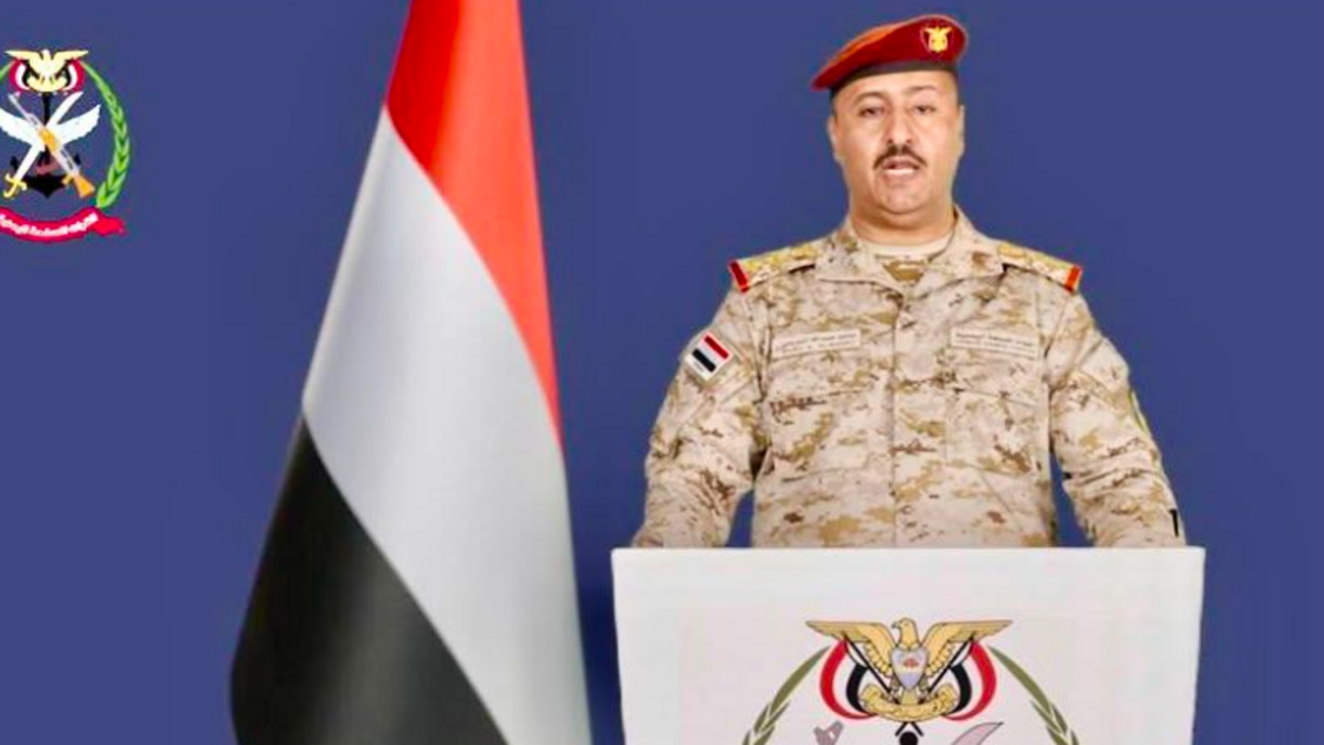 بعد قصف الحوثيين ميناء المخا.. الجيش اليمني يتوعد برد قاسٍ