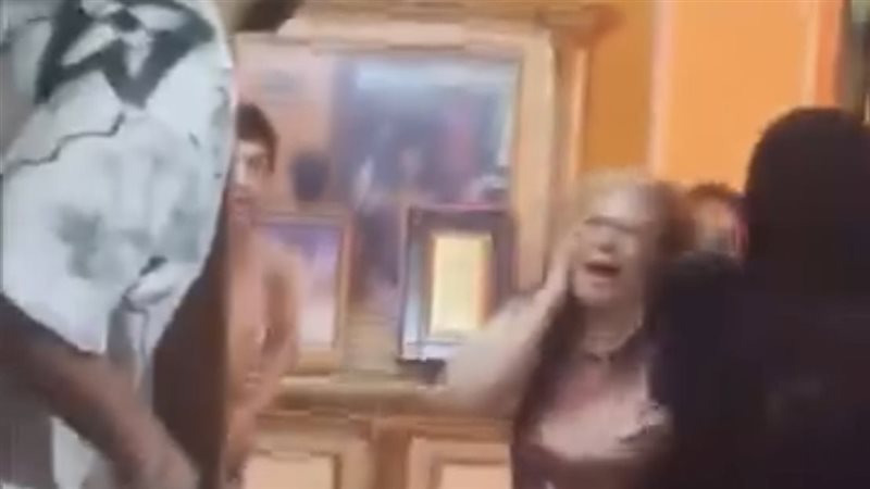 الحقوني من ولادي، صرخة أم في الستين تهز السوشيال ميديا (فيديو)