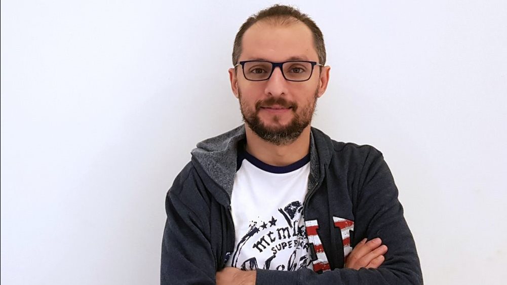 لم أهاجم الدين.. محمد سليمان عبد المالك يرد على انتقادات ظهور منتقبات فى “بنج كلي”