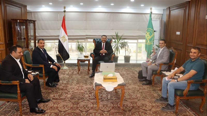 محافظ القليوبية يبحث مع جهاز مستقبل مصر التوسع في المشروعات