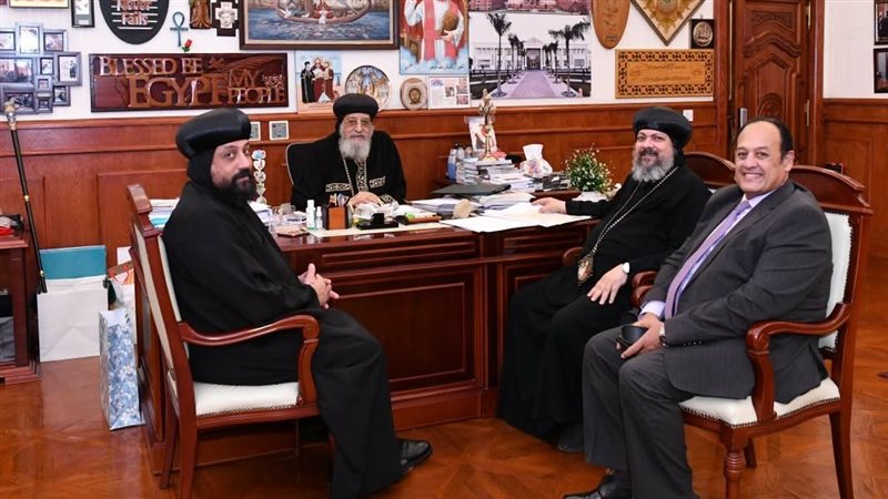 البابا تواضروس يتابع ترتيبات الكلية الإكليريكية بالأنبا رويس