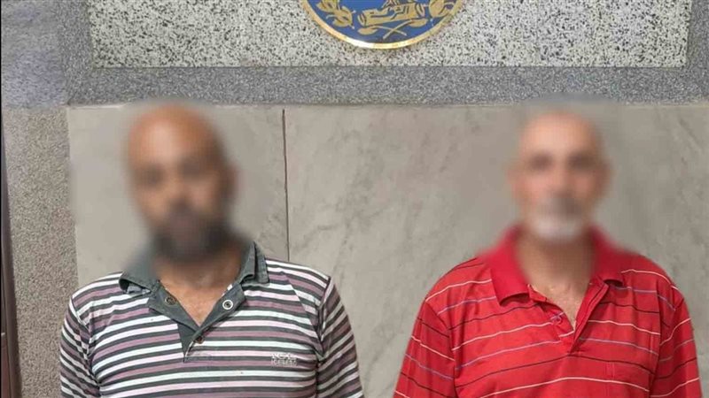 فيديو يكشف الواقعة، ضبط عاطلين بتهمة ممارسة البلطجة في أحد شوارع الإسكندرية