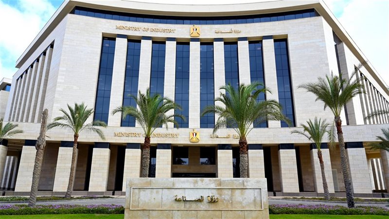 تعرف على التيسيرات الجديدة للمصانع بشأن إجراءات وثيقة التأمين