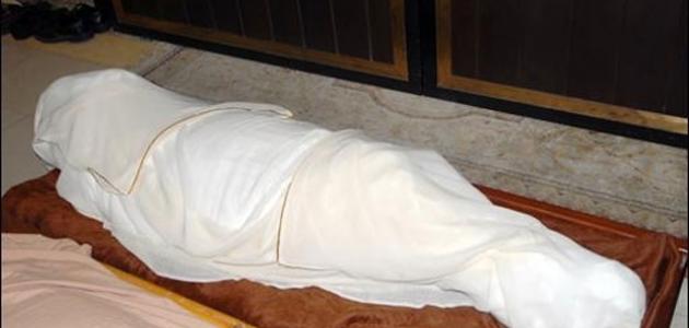 تلقين الميت الشهادة بعد دفنه.. هل يجوز وما حكمه شرعًا؟
