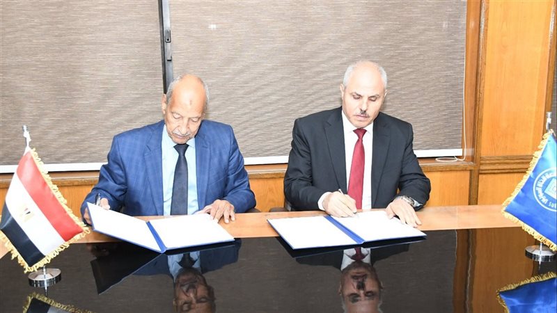 توقيع بروتوكول تعاون بين جامعة قناة السويس ونقابة المحامين بالإسماعيلية