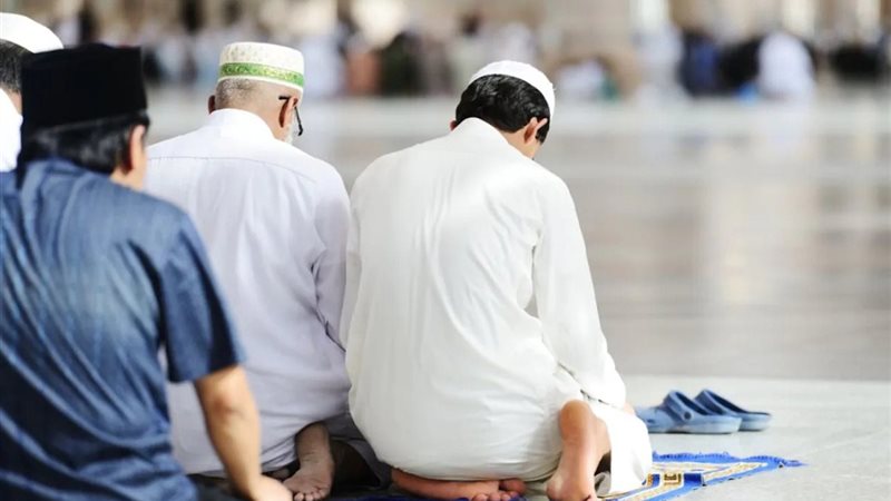 مواقيت الصلاة اليوم السبت، موعد أذان الظهر في القاهرة والمحافظات