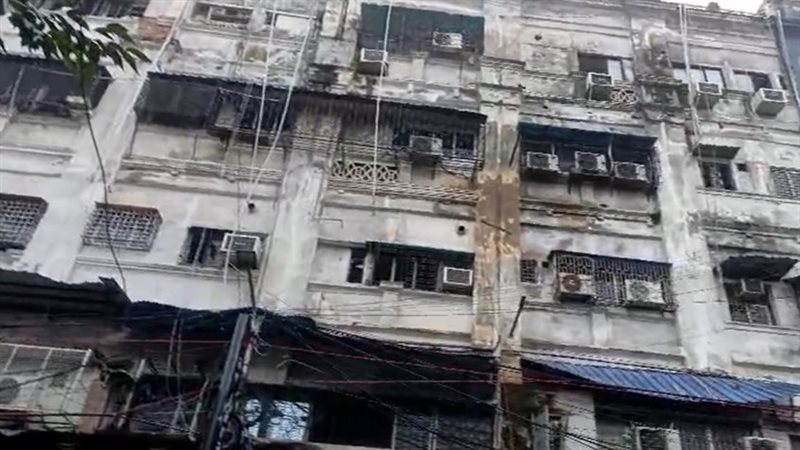 قتلى وجرحى بحريق فندق في كلكاتا الهندية (فيديو)