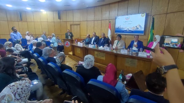 الصحة : حملات مكثفة تركز على وسائل تنظيم الأسرة طويلة المدي