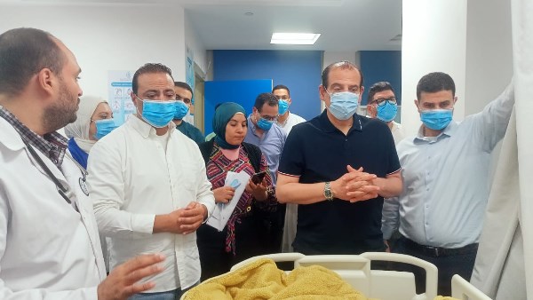 ارتفاع وفيات حادث الإسماعيلية لـ 18 وفاة ..ونائب وزير الصحة يزور المصابين