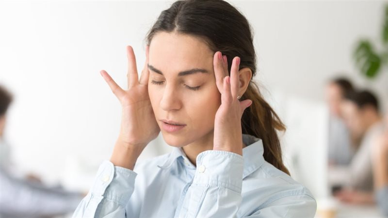 أشهر 10 أسباب للإصابة بالدوخة، تعرفي عليها