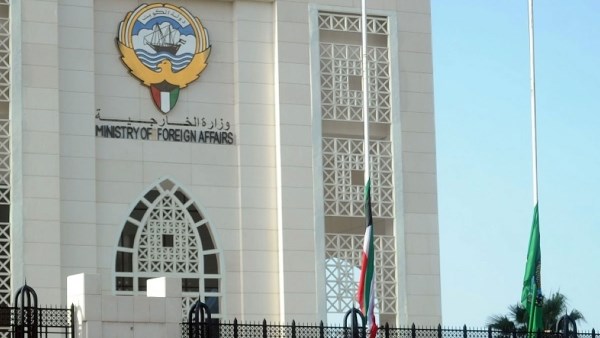الكويت تدين استهداف ناقلة نفط إماراتية.. وتؤكد: نرفض أي اعتداء على أمن الملاحة البحرية