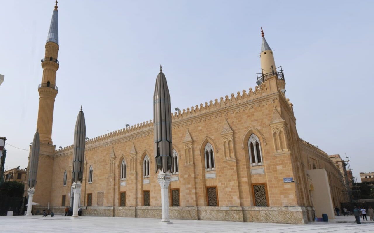 بث مباشر.. نقل شعائر صلاة الجمعة اليوم من مسجد الحسين