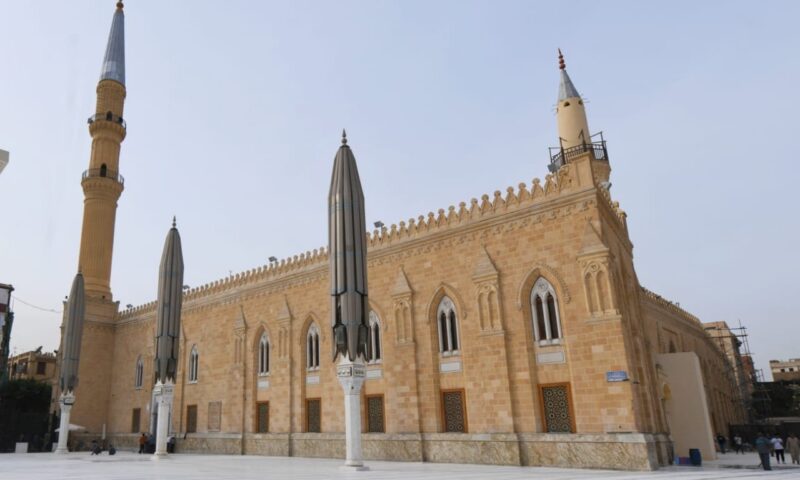 بث مباشر.. نقل شعائر صلاة الجمعة اليوم من مسجد الحسين