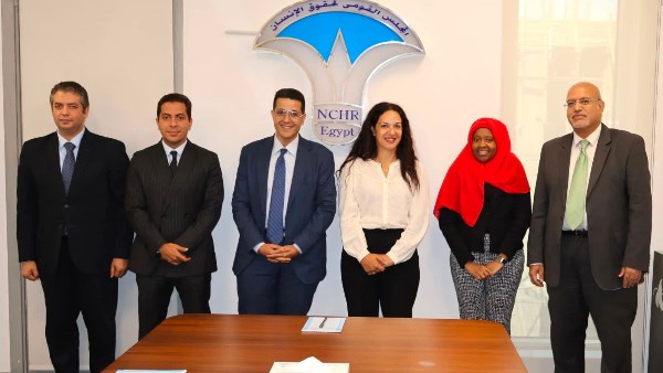 القومي لحقوق الإنسان يبحث مع وفد السفارة الأمريكية تعزيز التعاون وتبادل الخبرات