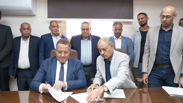 أسوان الجديدة .. المهندسين توقع عقدي تخصيص أرض لإقامة مقر للنقابة ونادٍ اجتماعي