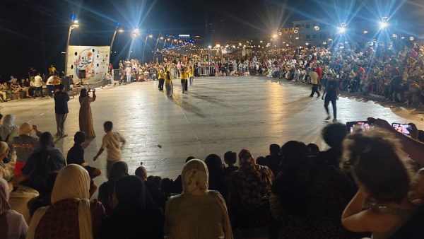 فلكلور مبهج لأطفال الأنفوشي في تاسع ليالي “شاطئ الفن” برأس البر