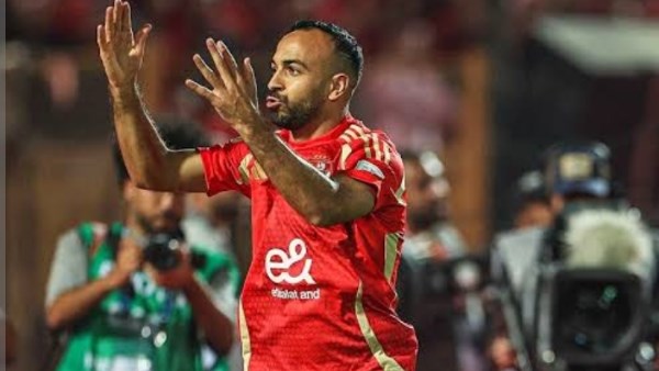 أفشة يكشف فلسفة الحسين عموتة في الأهلي: نخاف على بعض ونلعب للفرقة