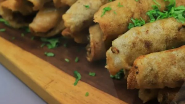 طريقة عمل كانيلوني الحواوشي.. جديدة و غير تقليدية