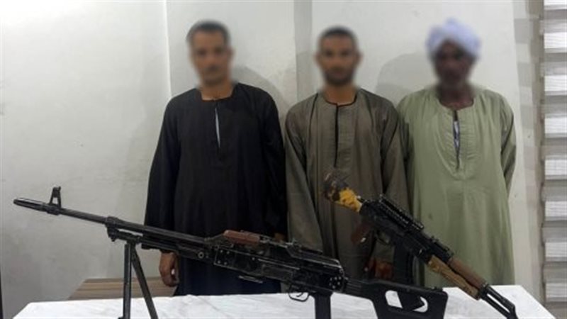 صور عمرها 13 عاما تكشف حكاية أسلحة نارية في قنا، الأمن يفك لغز الواقعة (صور)