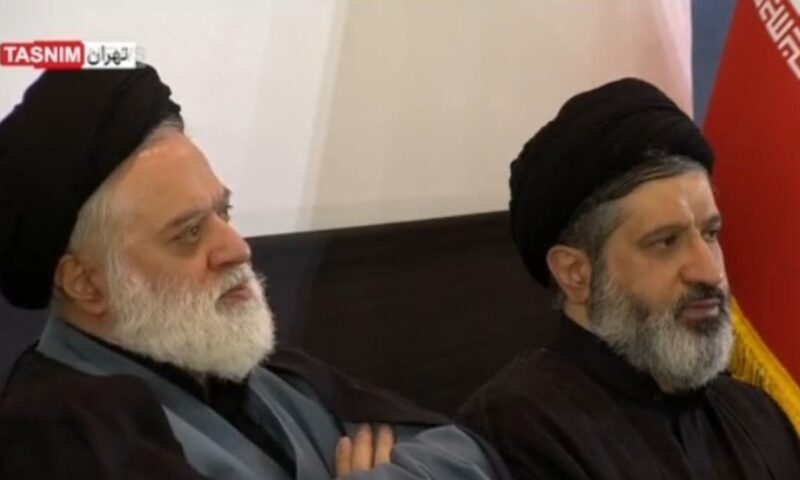 غياب مجتبى يتجدد.. شقيقاه يظهران في مراسم أربعين علي خامنئي